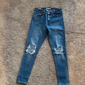 Levi's Distressed Skinny Jeans in Blue